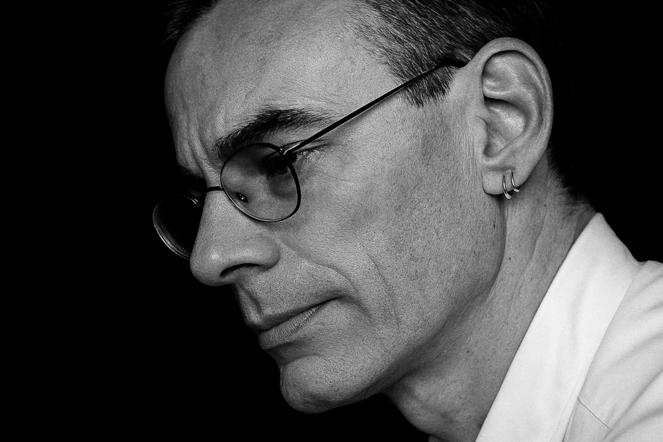 Numa tarde de fevereiro, aos 47 anos, o escritor que fez da solidão literatura despedia-se do mundo