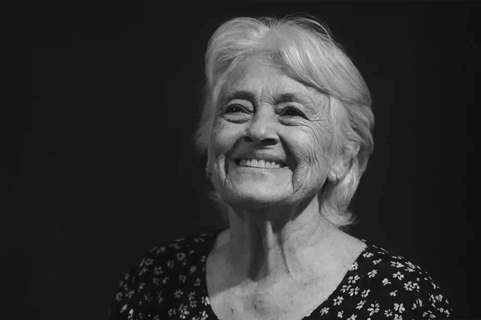 A eternidade tem endereço. Adélia Prado: a poeta que ensinou o Brasil a ouvir Deus em voz baixa