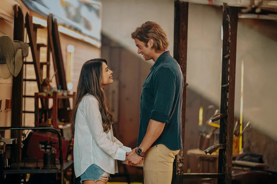 Acabou de estrear e já é a número 1 no mundo: a comédia romântica da Netflix que todo mundo está comentando