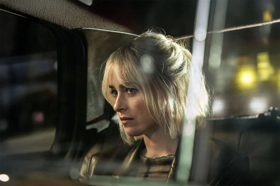 Drama intimista com Dakota Johnson e Sean Penn: Análise