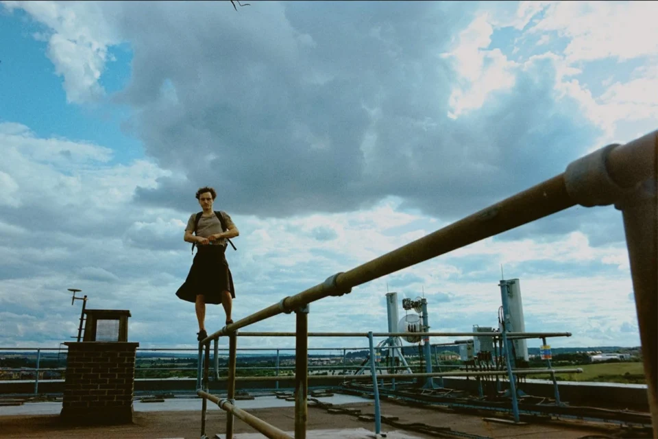 Poesia e dureza: filme com Barry Keoghan é imperdível