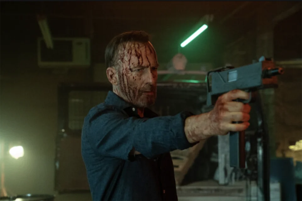 O melhor filme de ação de 2025, até agora, chegou sob demanda ao Prime Video