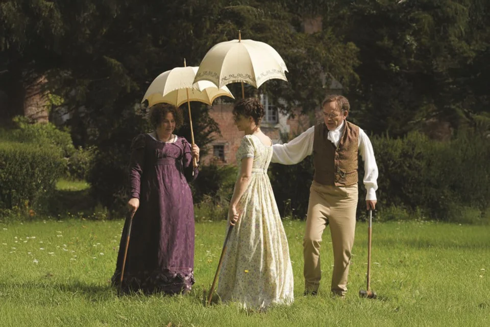 Um retrato devastador sobre o amor, o tempo e a solidão — daqueles filmes que não acabam quando terminam. No Prime Video