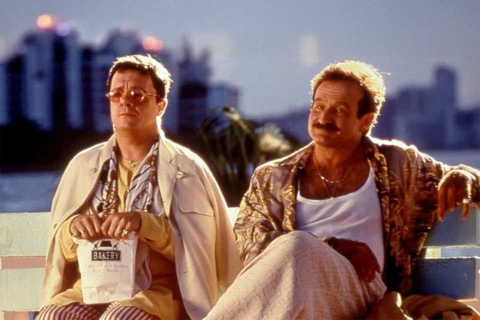 Adaptação de peça francesa de Jean Poiret, uma das comédias mais aclamadas do cinema chega à Netflix