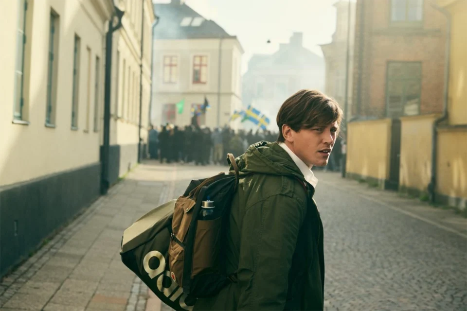 Drama tenso da Netflix que parece político, mas vira algo muito mais perturbador