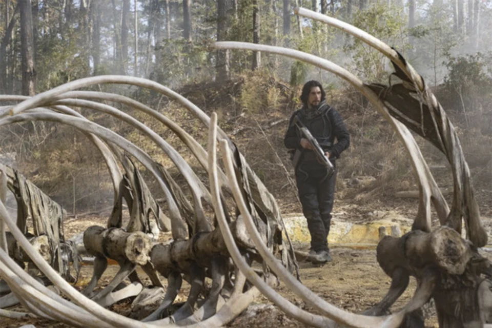 Filme com Adam Driver chega à Netflix, explode no Top 10 e mergulha espectadores em suspense pré-histórico