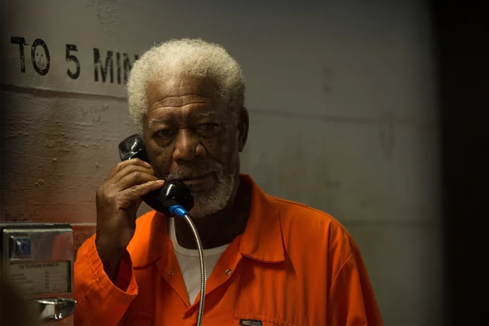 Filme explosivo com Morgan Freeman e Mark Ruffalo, que lotou salas de cinema, agora disponível no Prime Video
