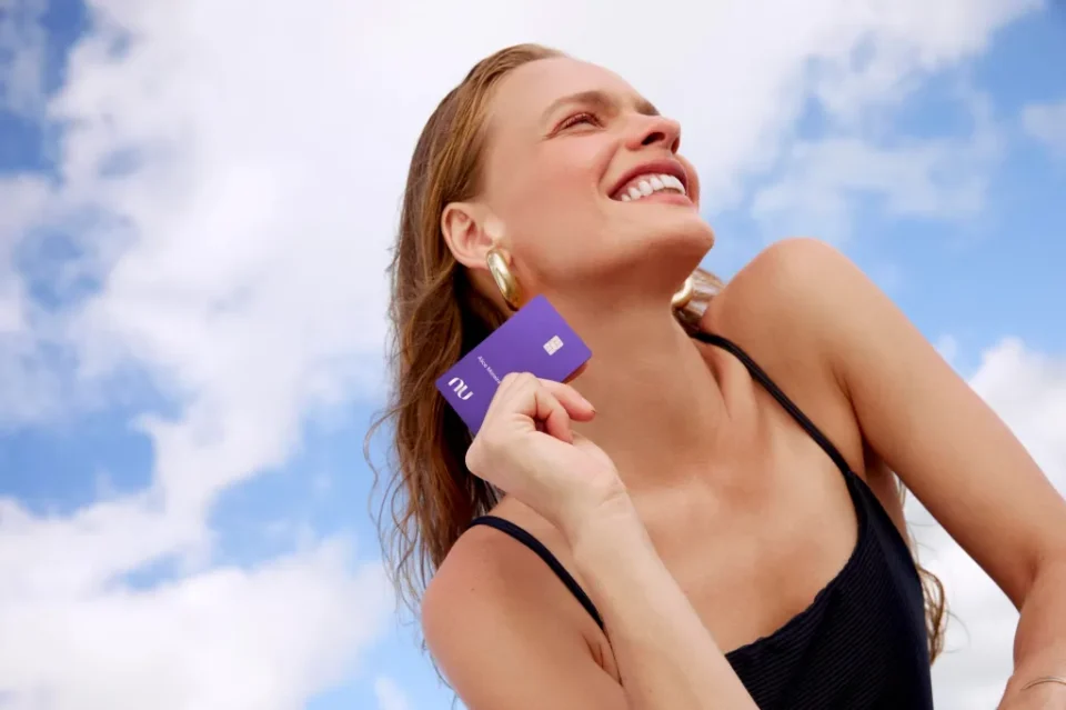 Nubank Ultravioleta anuncia bônus para transferências de pontos em novembro