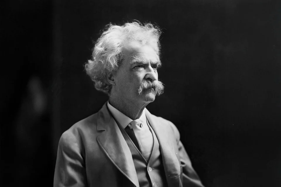 O dia em que Mark Twain quis desenterrar Jane Austen (com o próprio fêmur)