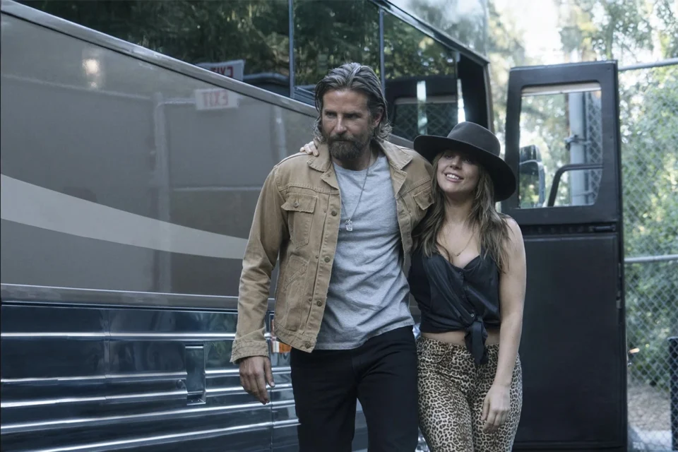 O filme na Netflix, com Bradley Cooper, que fez muita gente chorar escondido