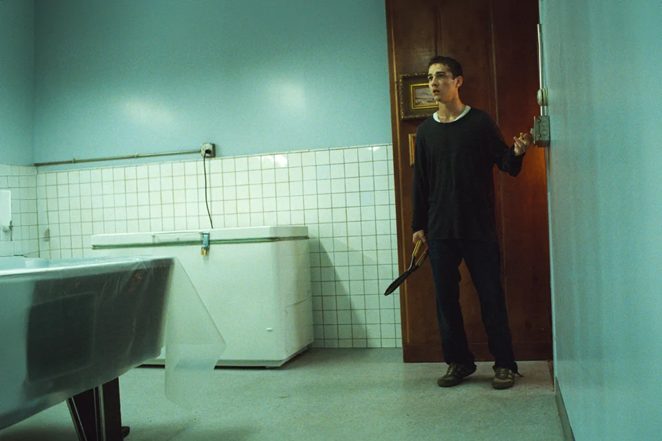 O thriller que Hitchcock inspirou, Shia LaBeouf estrelou e está prestes a deixar a Netflix