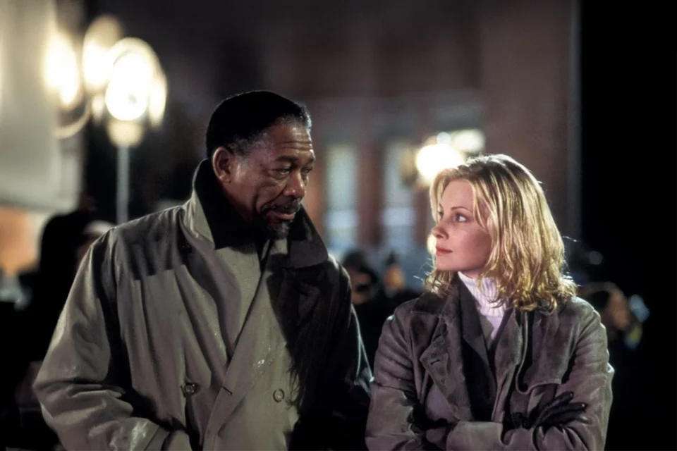 Suspense clássico com Morgan Freeman reaparece na Netflix e ainda surpreende fãs de mistério