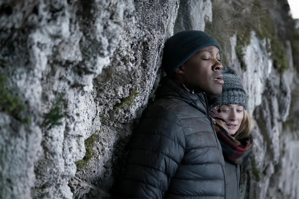 Suspense de sobrevivência com Sophie Turner, no Prime Video, vai te deixar sem fôlego até o último minuto