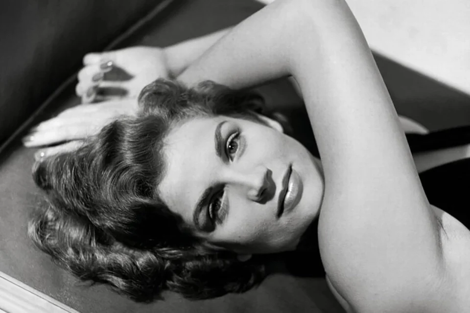 A mulher que atravessou ditaduras, censura, amores e uma doença implacável até desaparecer em silêncio: Tônia Carrero