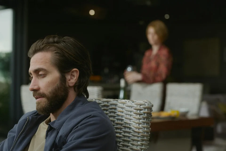 O filme de ação mais “gente grande” do Prime Video agora: adrenalina com inteligência — e zero cena jogada fora