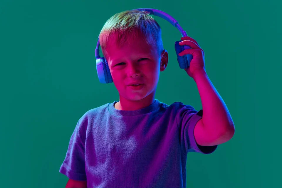 A música atual como impacto negativo na formação de crianças e jovens