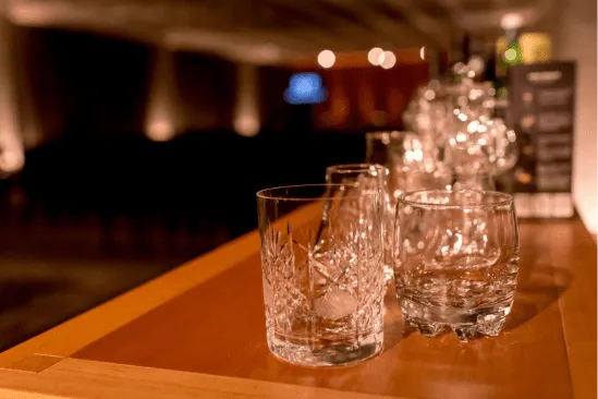 Kempinski Laje de Pedra apresenta vinhos e whisky de alto padrão
