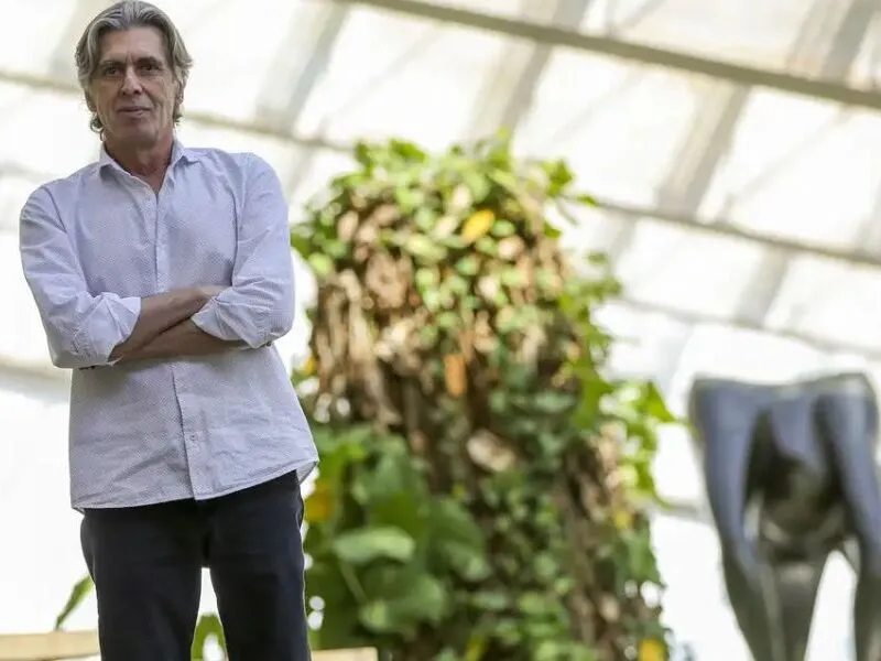 Aos 70 anos, morre produtor cultural e dramaturgo Guilherme Reis