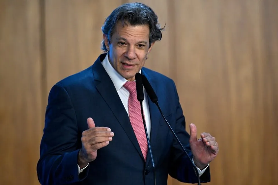 Após Trump falar sobre Lula, Haddad diz que Brasil quer zerar lista de tarifas