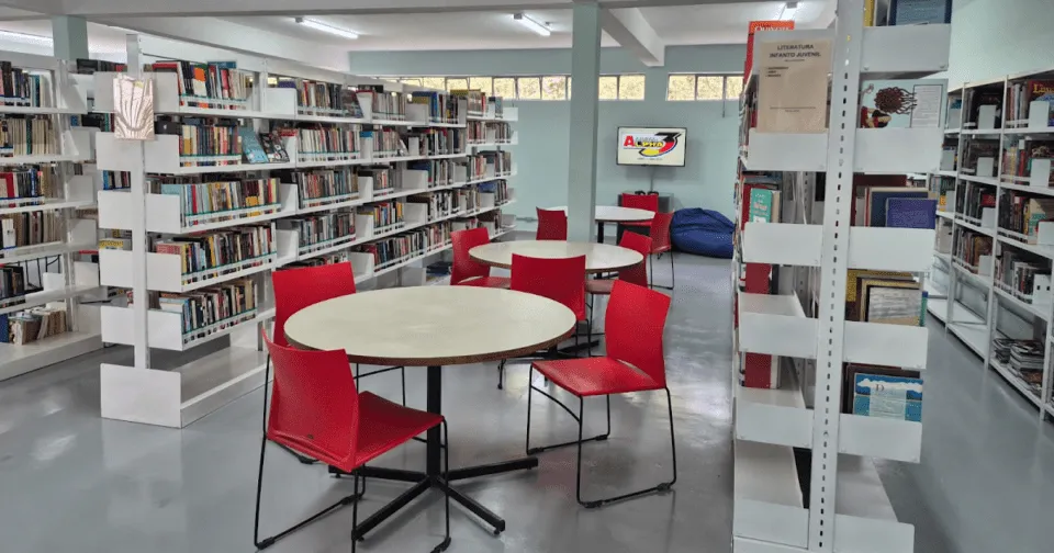 Biblioteca Castro Alves é reaberta ao público; mais 11 serão reformadas ainda em 2025