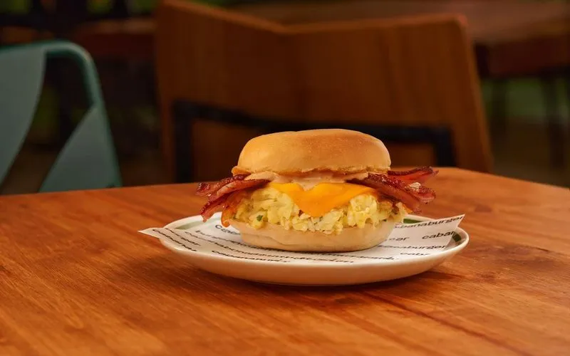 Cabana Burger lança cardápio especial para o Aeroporto de Guarulhos