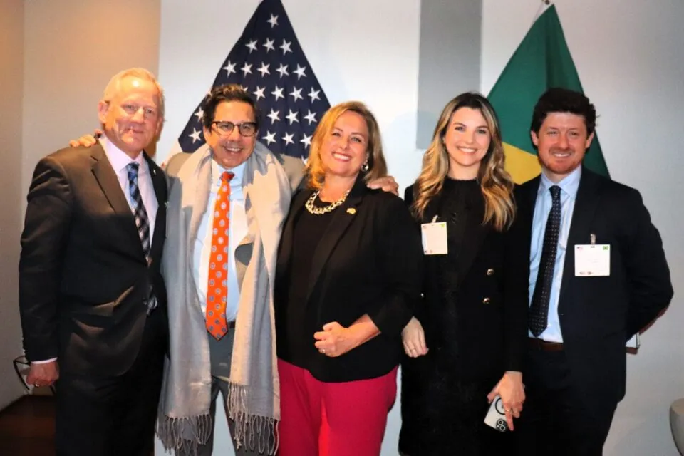 Experience USA recebe parceiros em coquetel de abertura; veja fotos