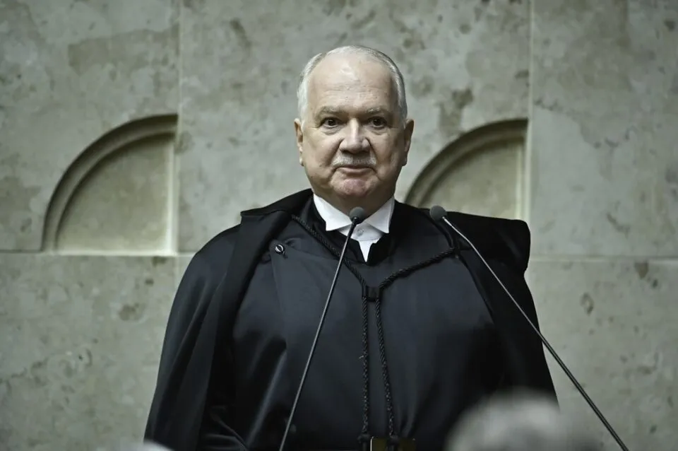 Fachin marca sessão para decidir sobre número de deputados nas eleições de 2026