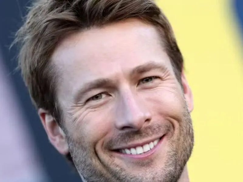 Glen Powell pediu conselho curioso a Tom Cruise: ‘Primeira pessoa em quem eu pensei’