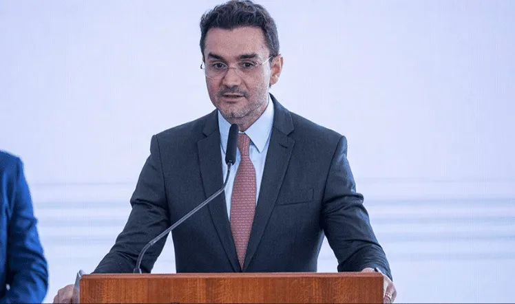 Ministro do Turismo, Celso Sabino, anuncia saída do governo Lula