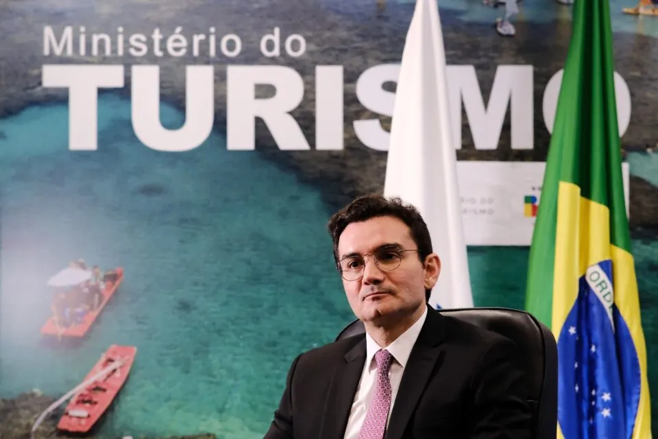 Celso Sabino indica permanência no Ministério do Turismo apesar de pressão do União Brasil