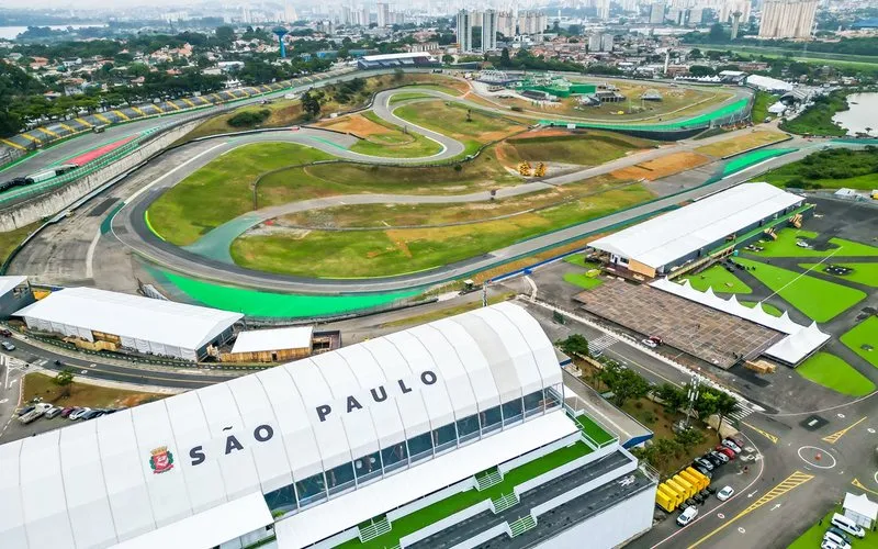 Como ir do aeroporto de Guarulhos ao autódromo de Interlagos?