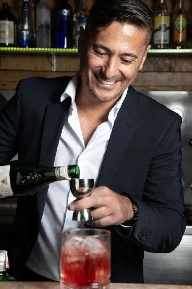 Drinques de Marcelo Prantoni brilham no Ypê Lobby Bar