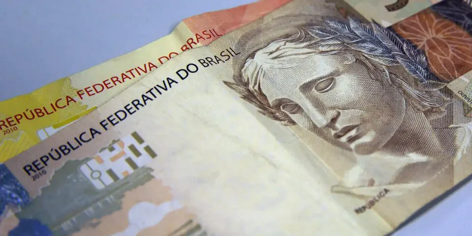 Economistas e setor produtivo veem avanços com PL da isenção de IR