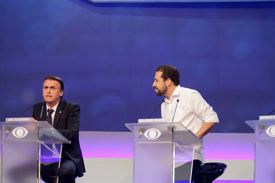 Justiça manda Bolsonaro pagar honorários a advogados de Guilherme Boulos em processo