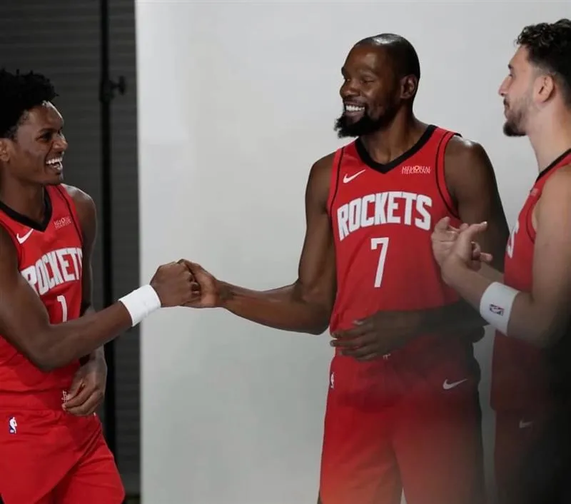 Kevin Durant renova com Rockets e se torna o jogador mais bem pago na história da NBA