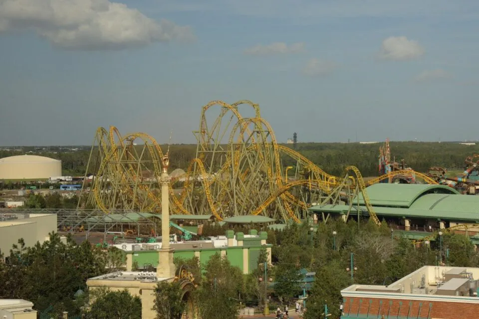 No Epic Universe, Stardust Racers deve reabrir neste sábado (4)