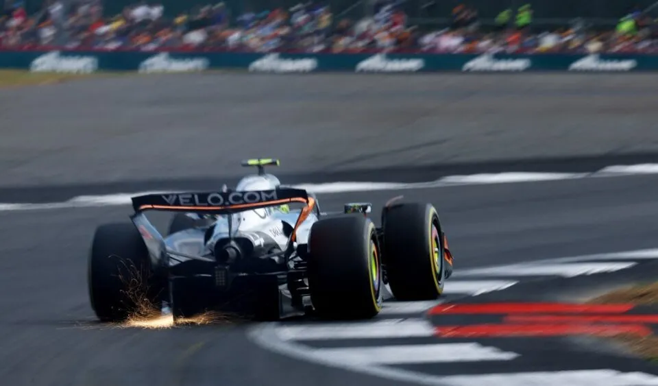 Norris voa na pista e lidera 3º treino livre do GP do México; Bortoleto é o 10º