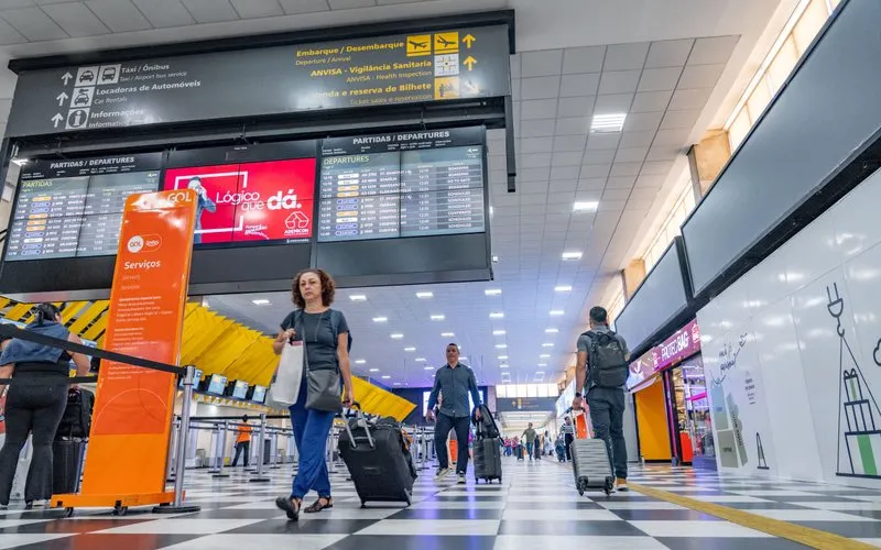 Satisfação nos aeroportos brasileiros mantém padrão elevado em 2025