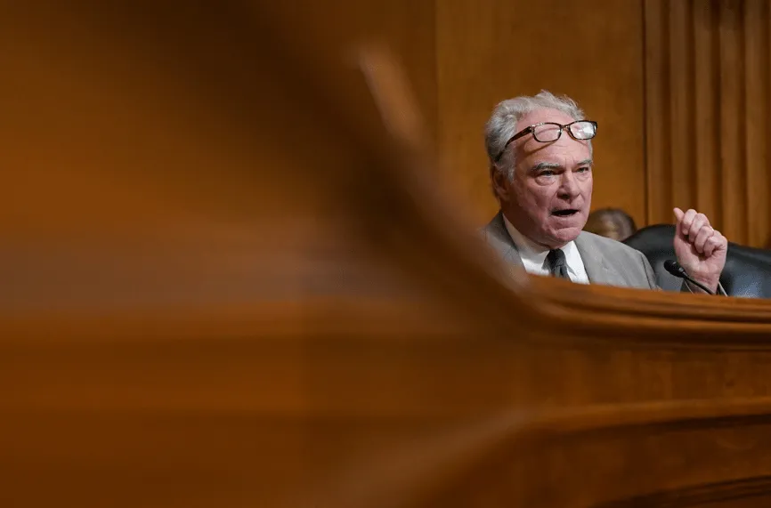 Senado dos EUA aprova projeto de lei que derruba tarifas de Trump ao Brasil