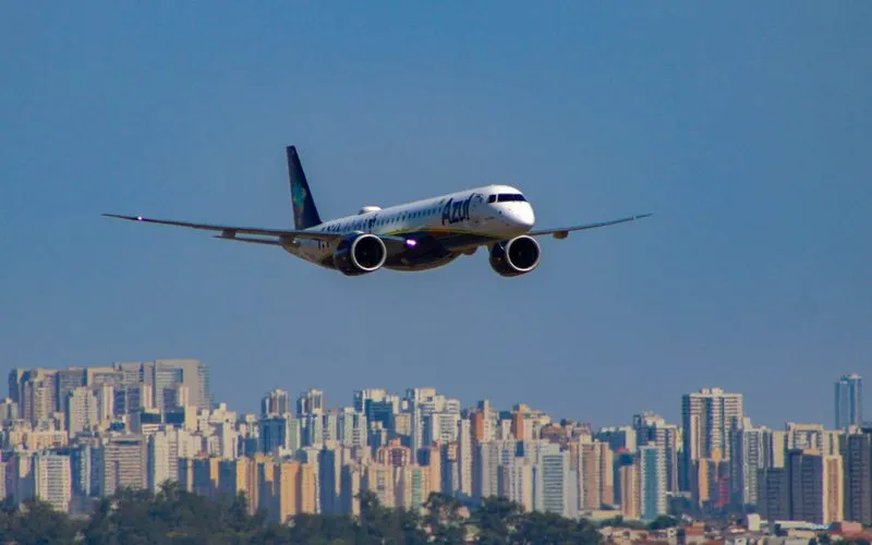 Azul abre 186 vagas para pilotos