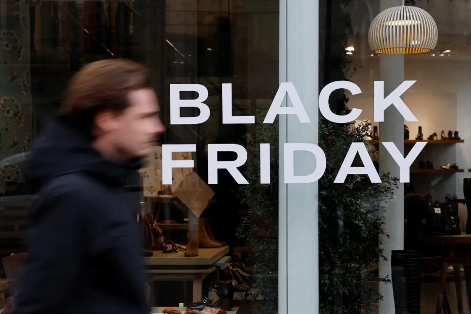 Black Friday 2025 deve bater recorde com R$ 5,4 bilhões em vendas, aponta CNC