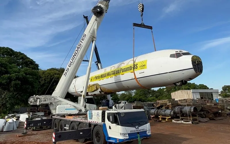 Boeing 727 símbolo das enchentes no Rio Grande do Sul será preservado em museu