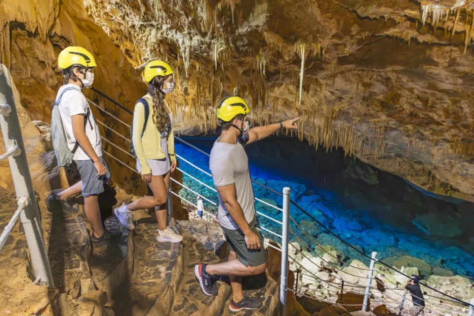 Bonito ultrapassa 247 mil visitantes até outubro e segue como referência nacional e internacional de turismo de natureza – M&E