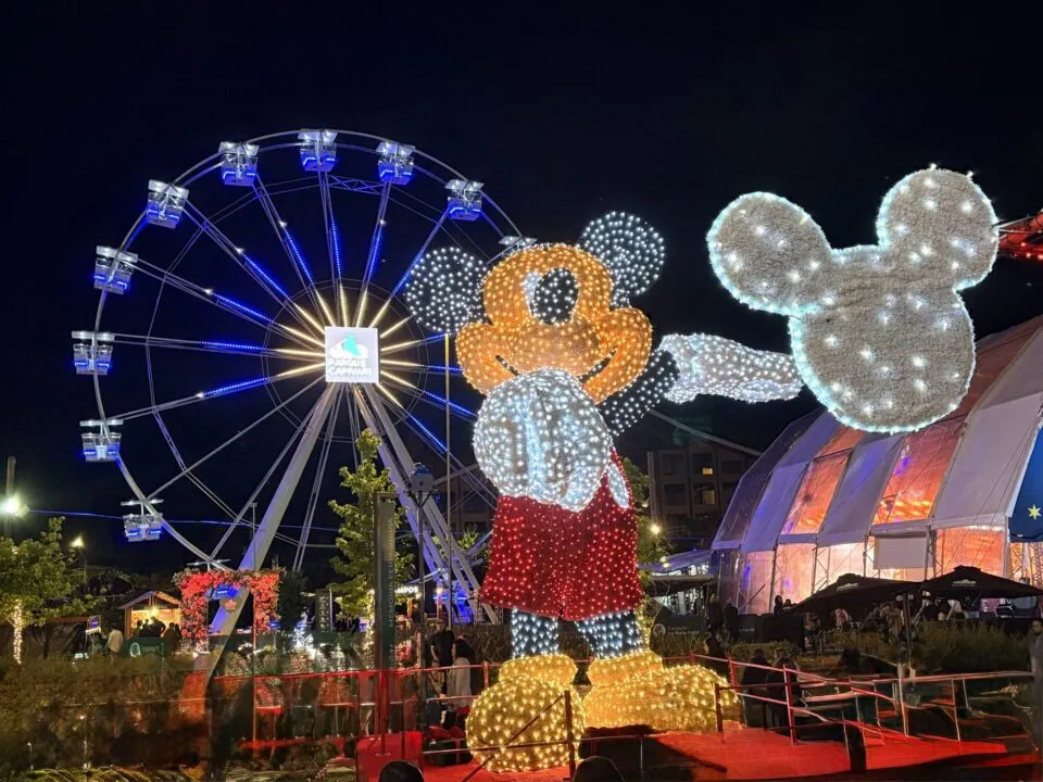 Campos do Jordão ganha Natal com Mickey gigante de 7 metros