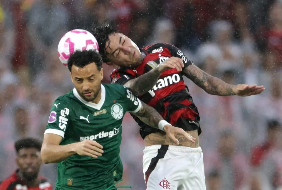 Flamengo ou Palmeiras? Veja as chances de cada um na reta final do Brasileirão