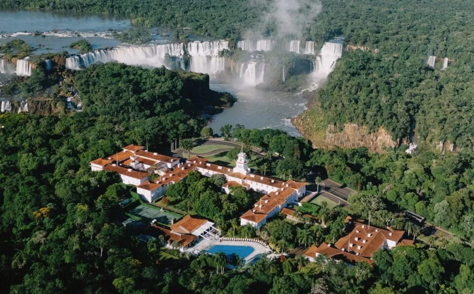 Hotel das Cataratas lança nova identidade do Projeto Onças do Iguaçu