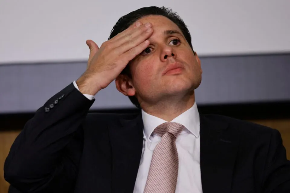 Motta rompe com líder do PT na Câmara e aprofunda desgaste entre governo e Congresso