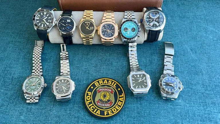 PF apreende itens de luxo e avião em operação contra produção ilegal