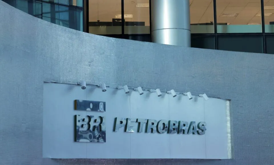 Petrobras (PETR4) reduz plano de investimentos para US$ 109 bi entre 2026 e 2030