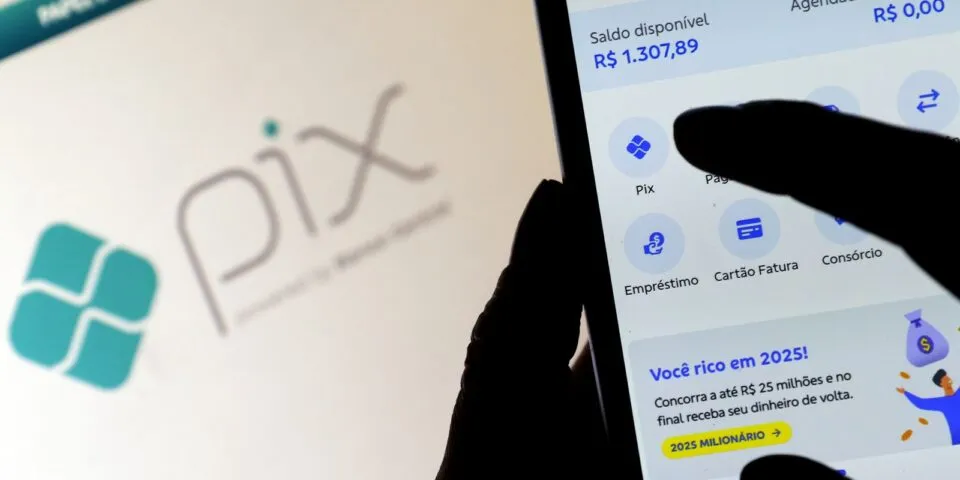 Pix completa cinco anos perto de movimentar R$ 30 trilhões por ano